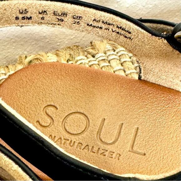 NEW 8.5 SOUL Naturalizer JAYVEE Black Flat Sandals Shoes Vacation Beach - Picture 6 of 8